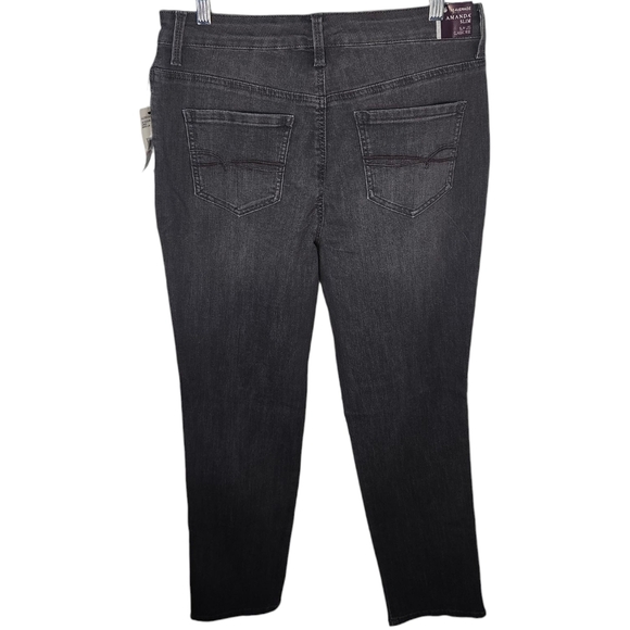 NWT Gloria Vanderbilt Amanda Slim Leg Classic Rise Jeans - Picture 2 of 3